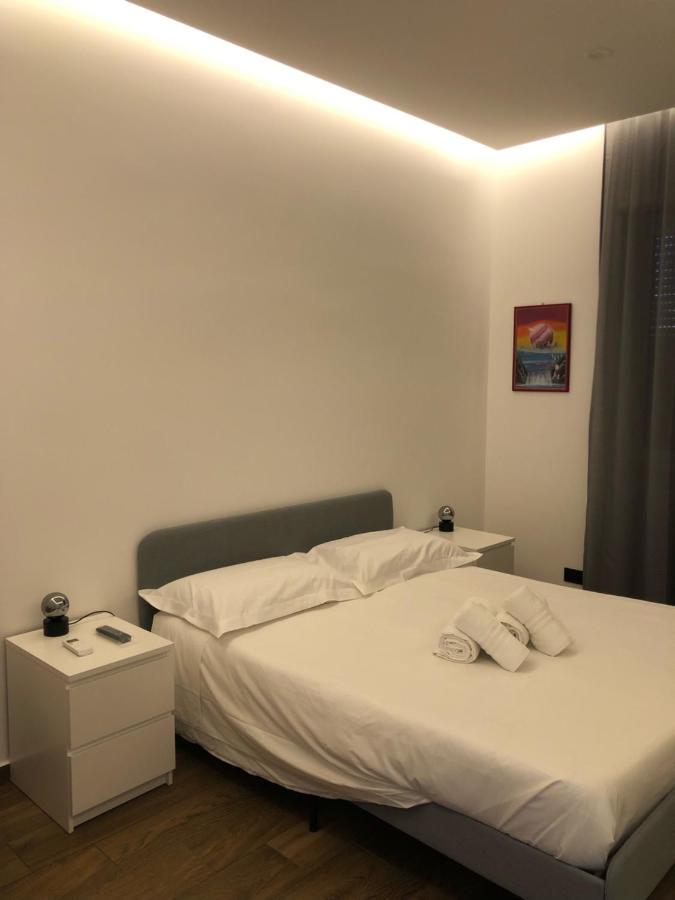 Borgiarooms Luxury Apartment 밀라초 외부 사진