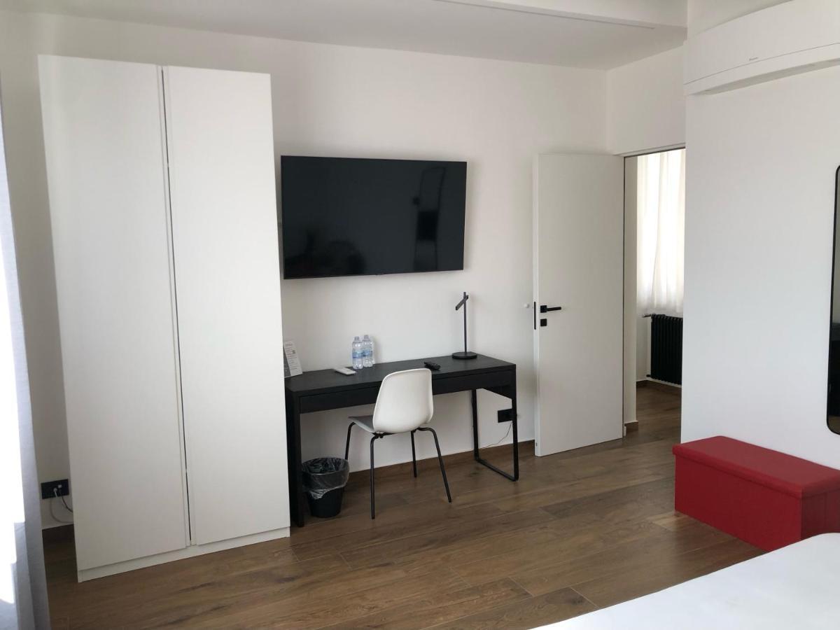 Borgiarooms Luxury Apartment 밀라초 외부 사진