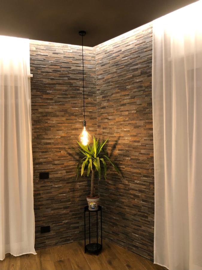 Borgiarooms Luxury Apartment 밀라초 외부 사진