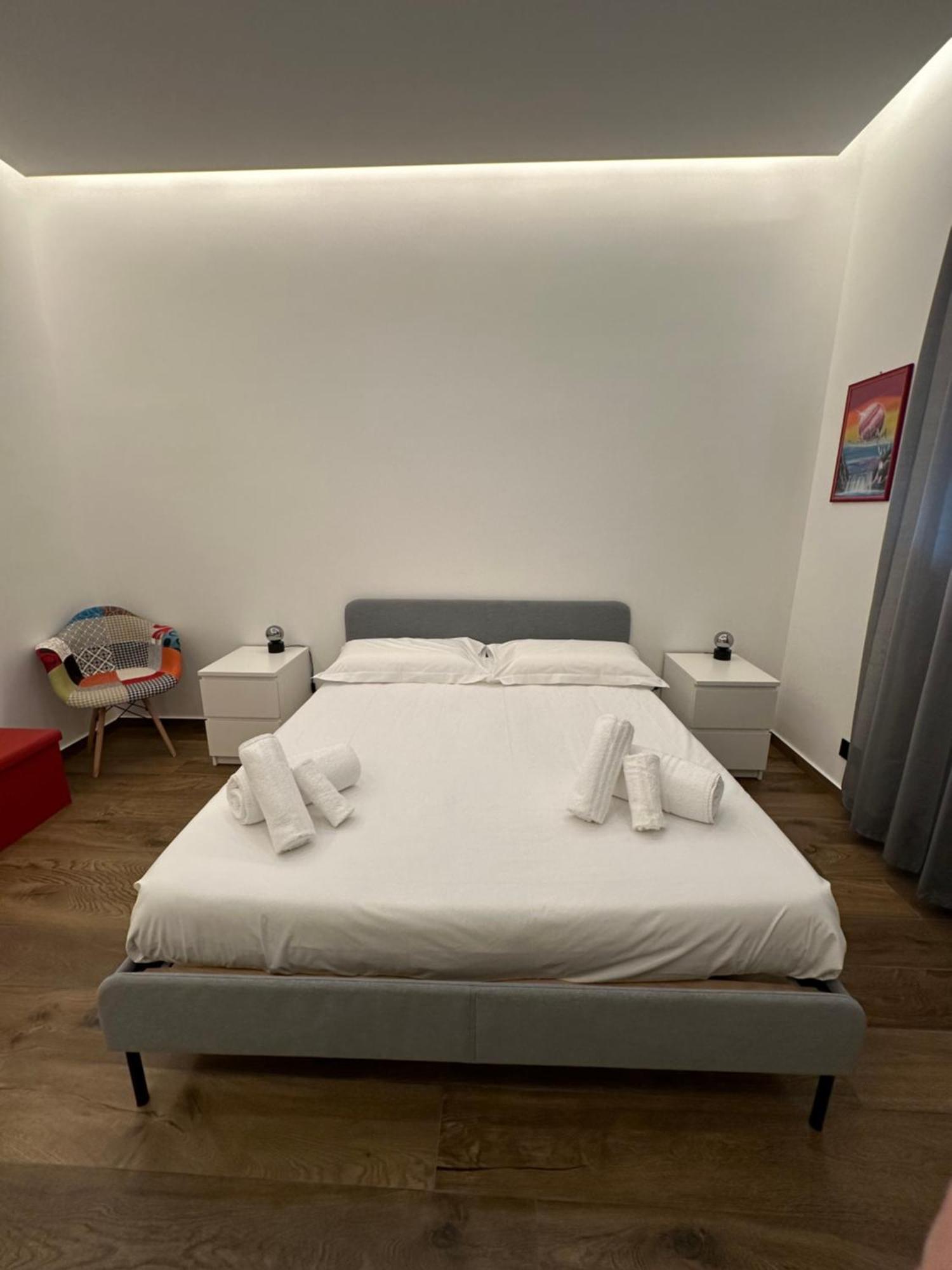 Borgiarooms Luxury Apartment 밀라초 외부 사진