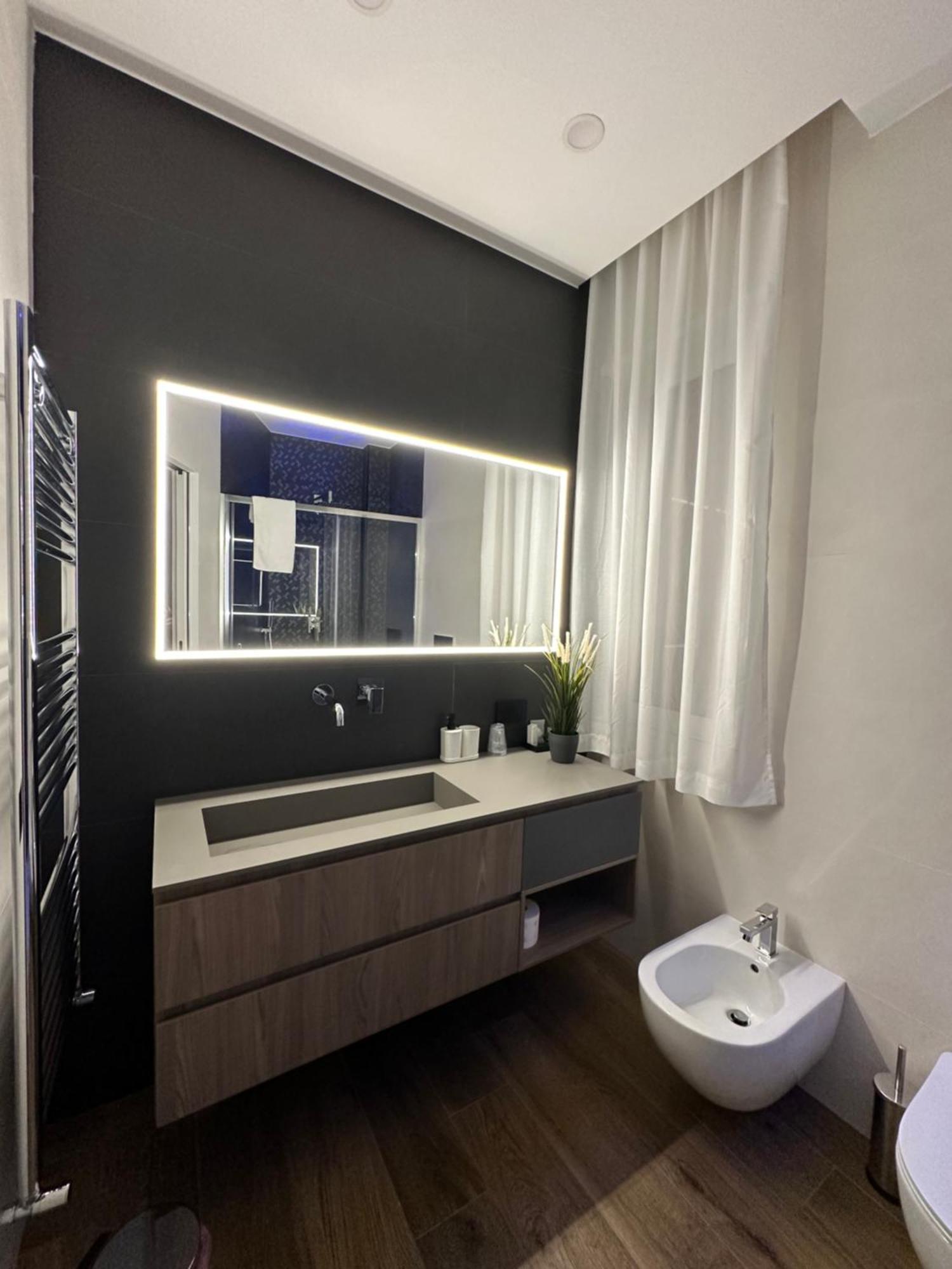 Borgiarooms Luxury Apartment 밀라초 외부 사진