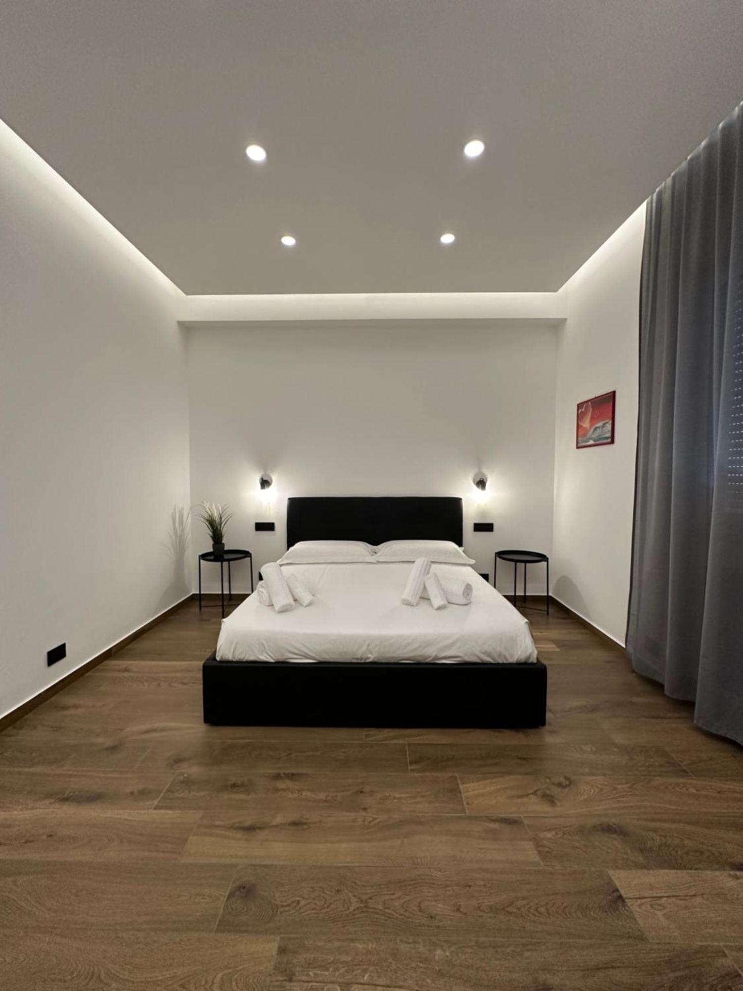 Borgiarooms Luxury Apartment 밀라초 외부 사진