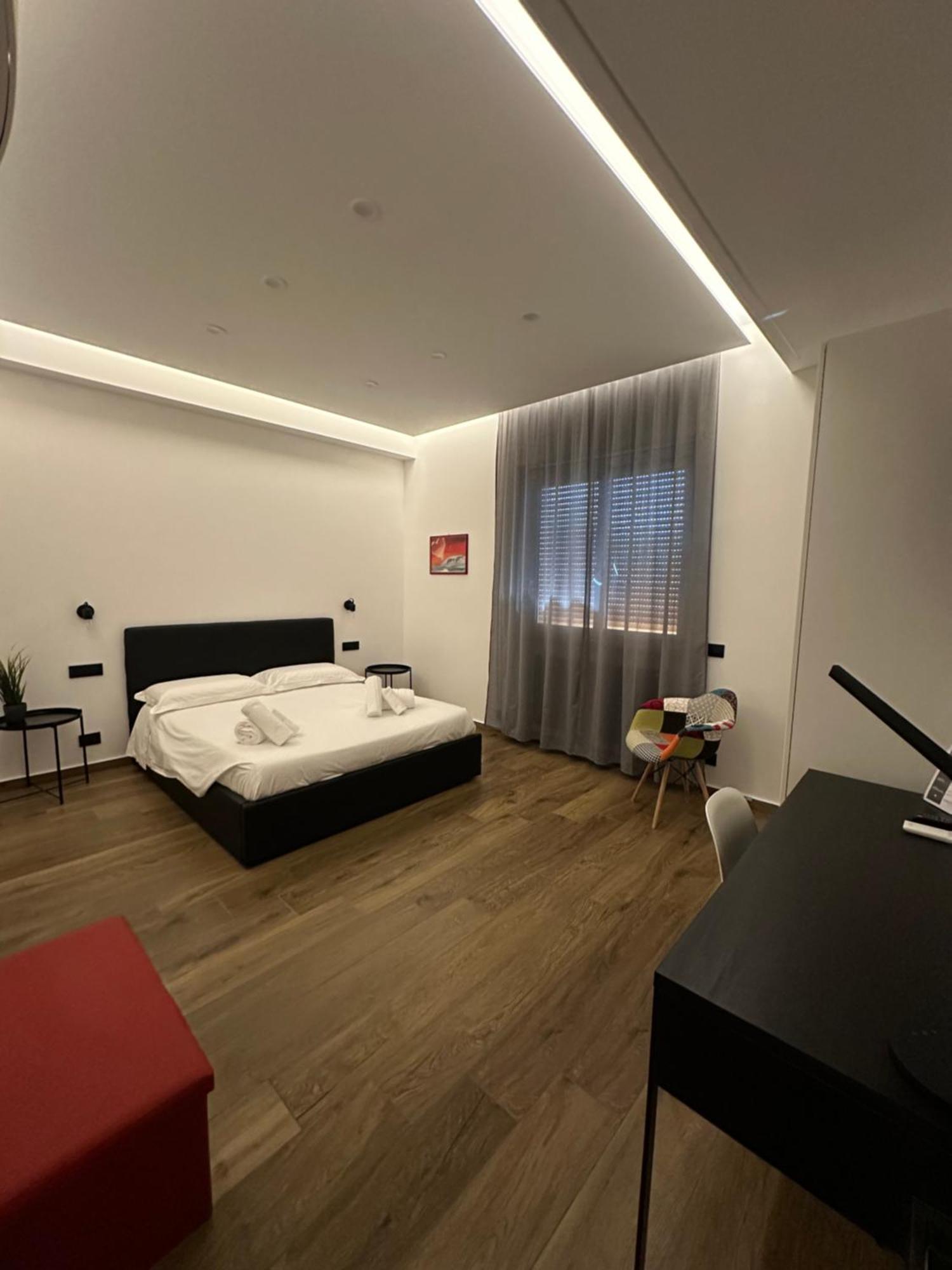 Borgiarooms Luxury Apartment 밀라초 외부 사진