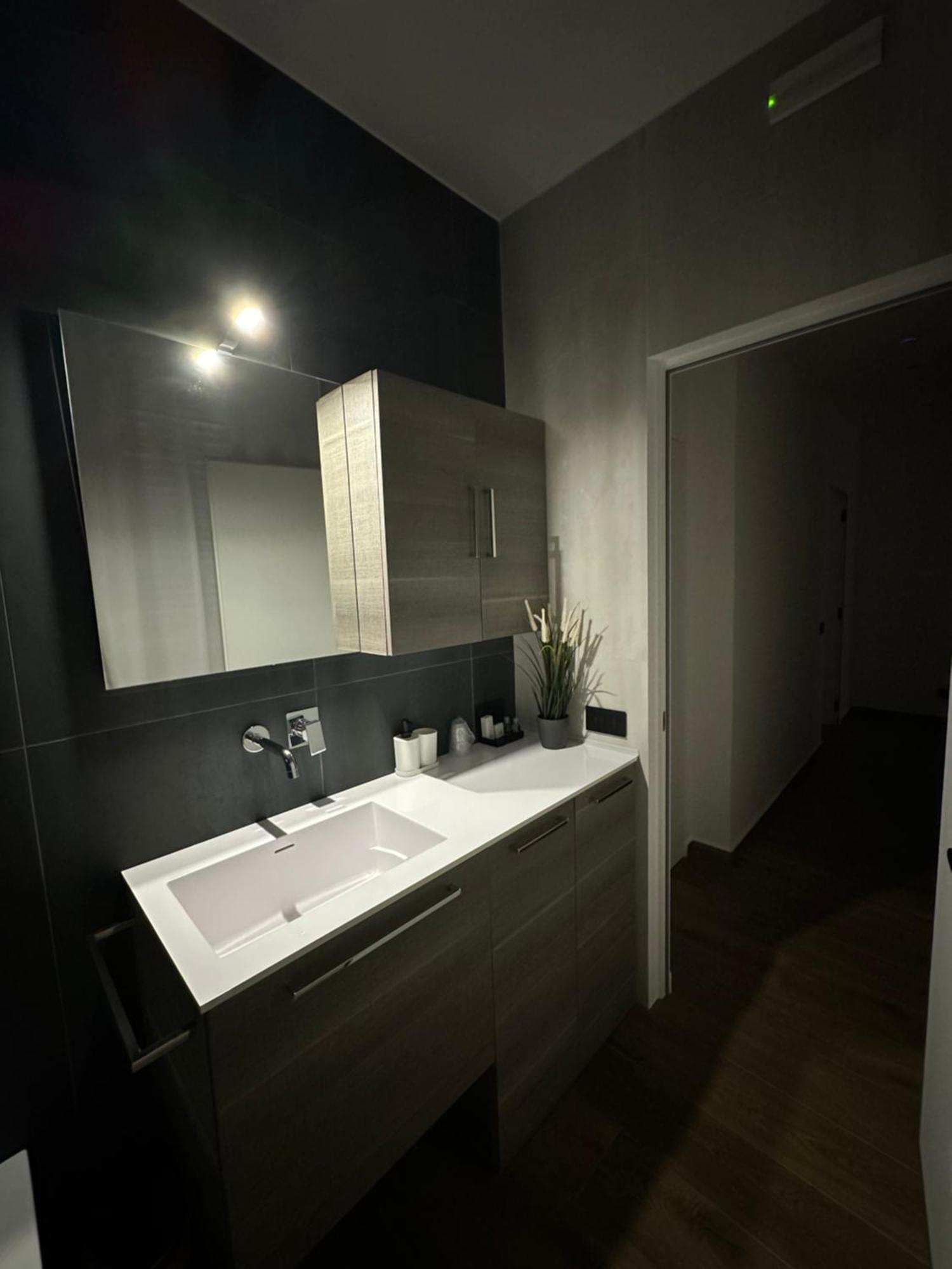 Borgiarooms Luxury Apartment 밀라초 외부 사진